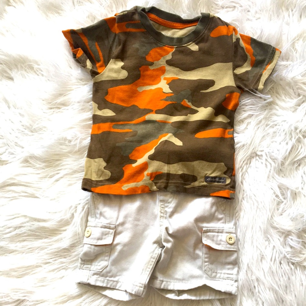 Eddie Bauer. Set of cargo shorts with T shirt for boys.12-18 months .
